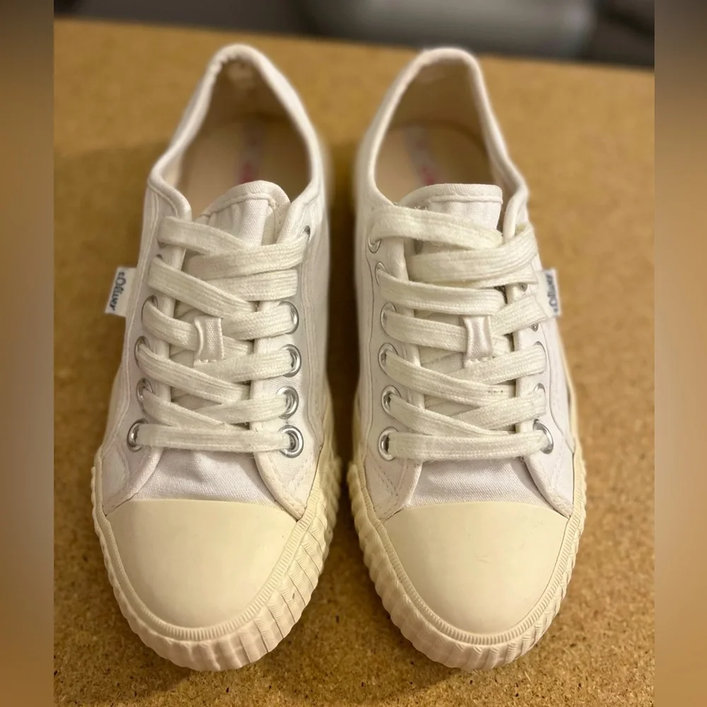 s.Oliver Canvas Sneakers Size 37 - Picture 6 of 15